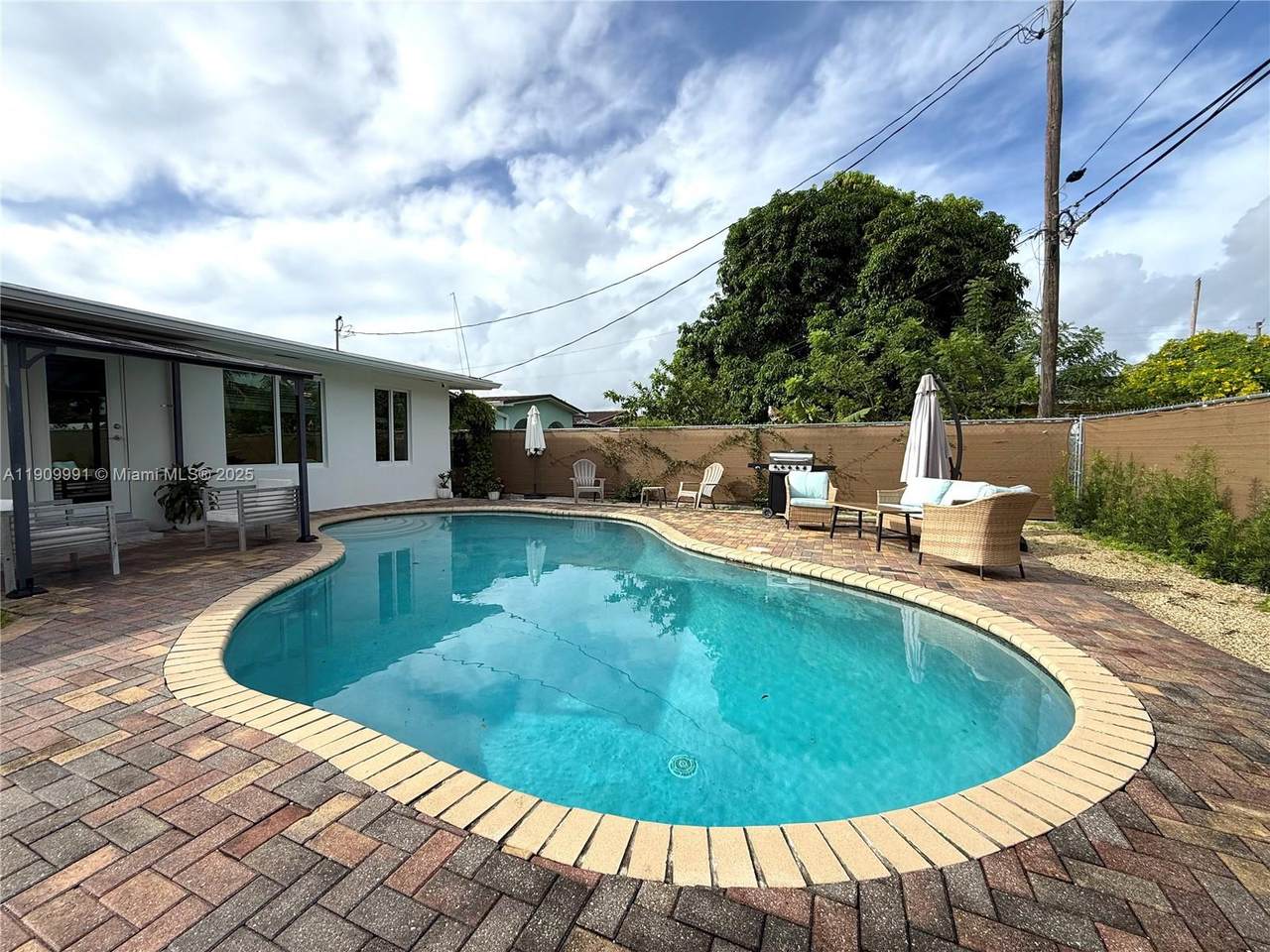 2625 67th Ave - Photo 1