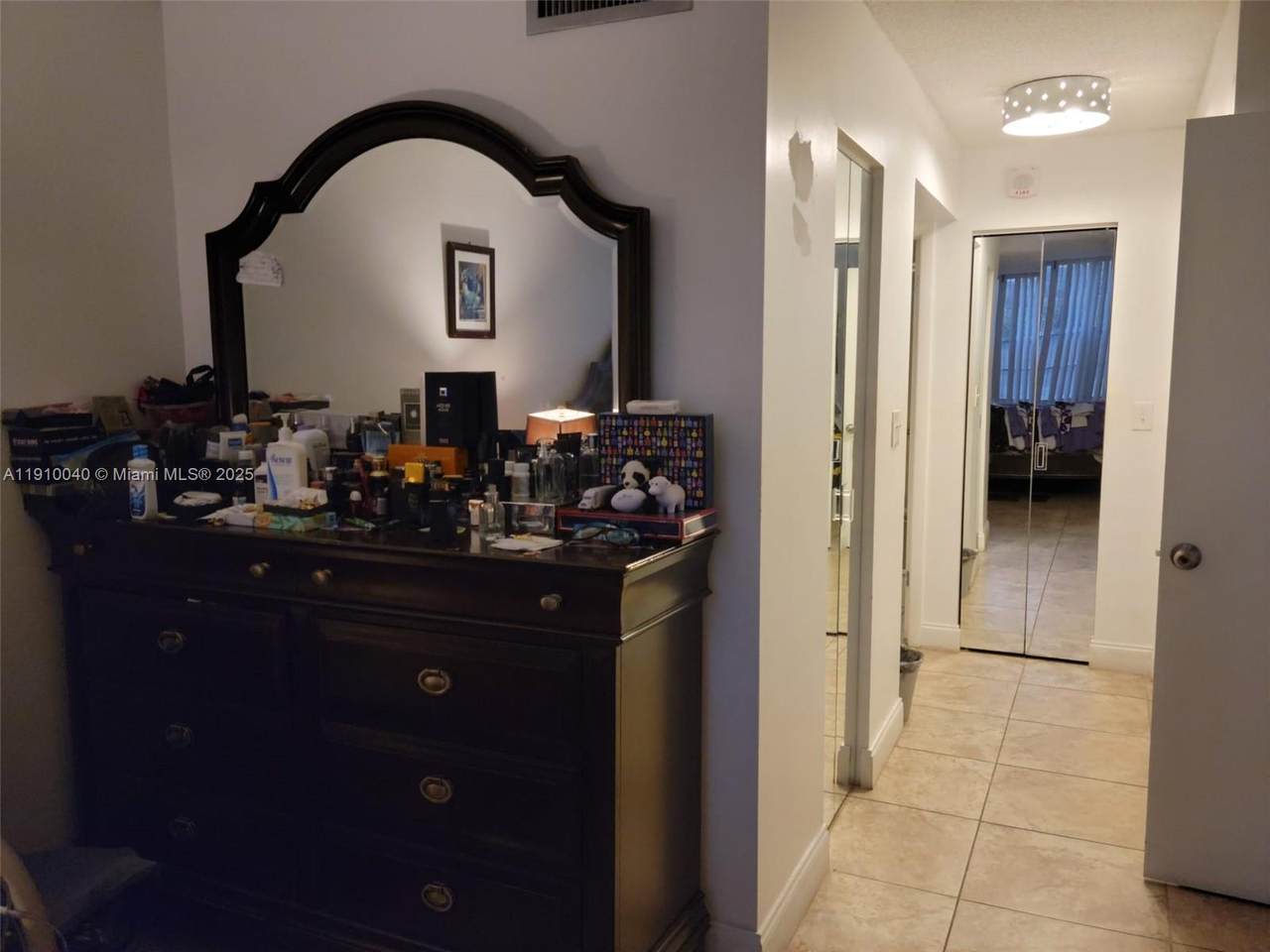 https://bt-photos.global.ssl.fastly.net/miami/1280_boomver_1_A11910040-2.jpg