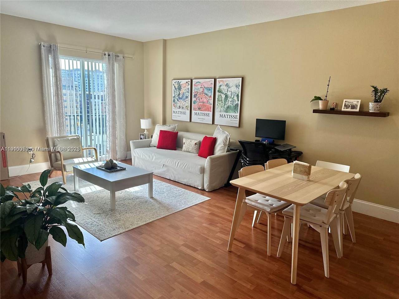 10 Aragon Ave - Photo 1