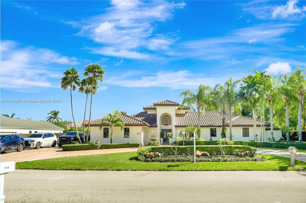 18501 79th Ct - Photo 1