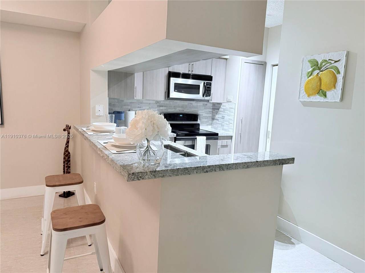 https://bt-photos.global.ssl.fastly.net/miami/1280_boomver_1_A11910378-2.jpg