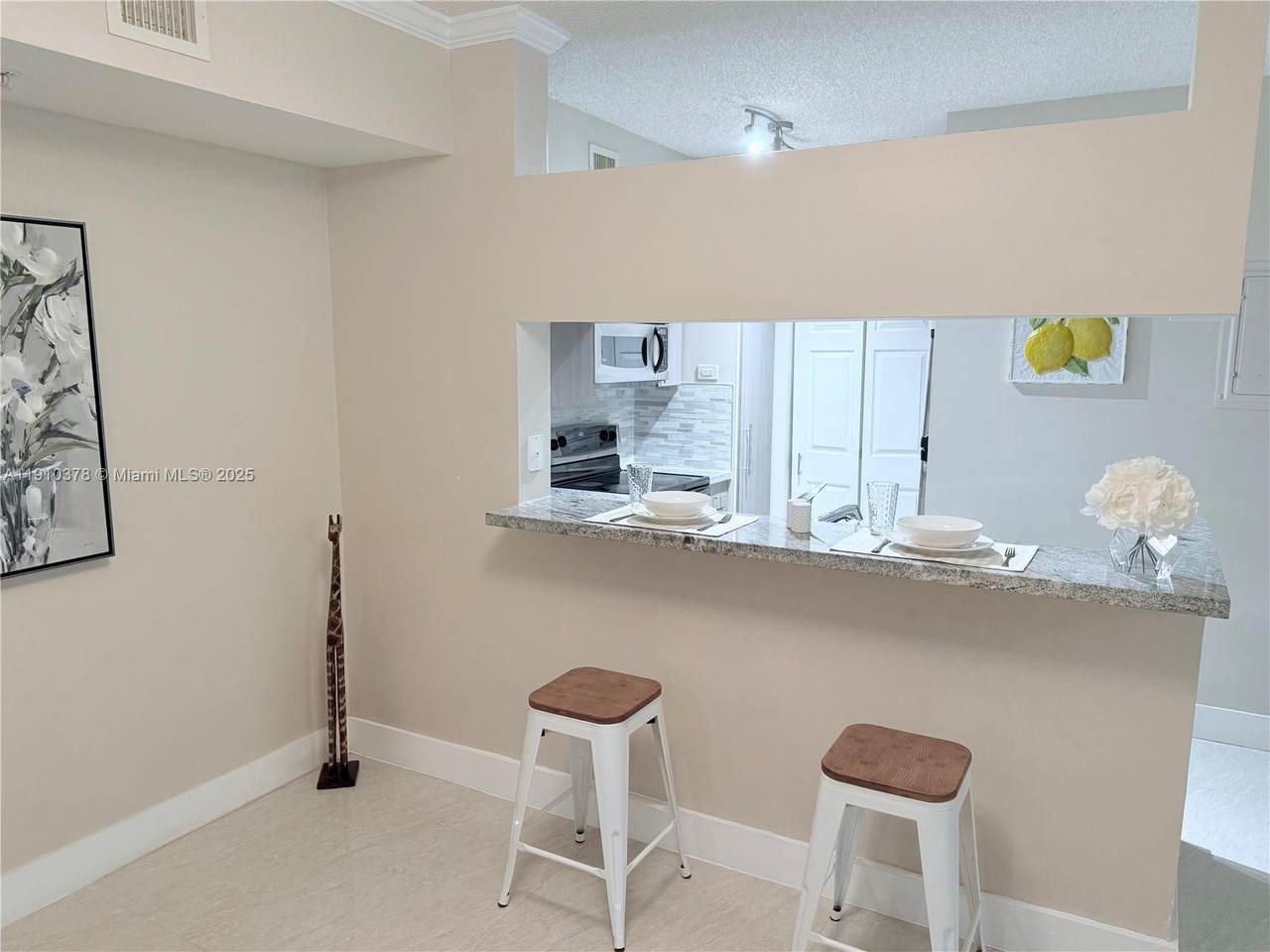https://bt-photos.global.ssl.fastly.net/miami/1280_boomver_1_A11910378-2.jpg