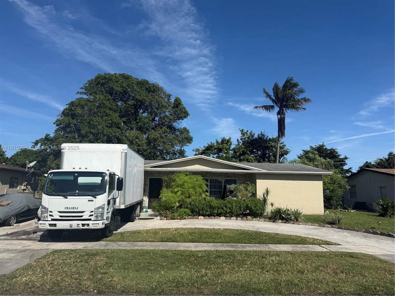 4741 18th St - Photo 1