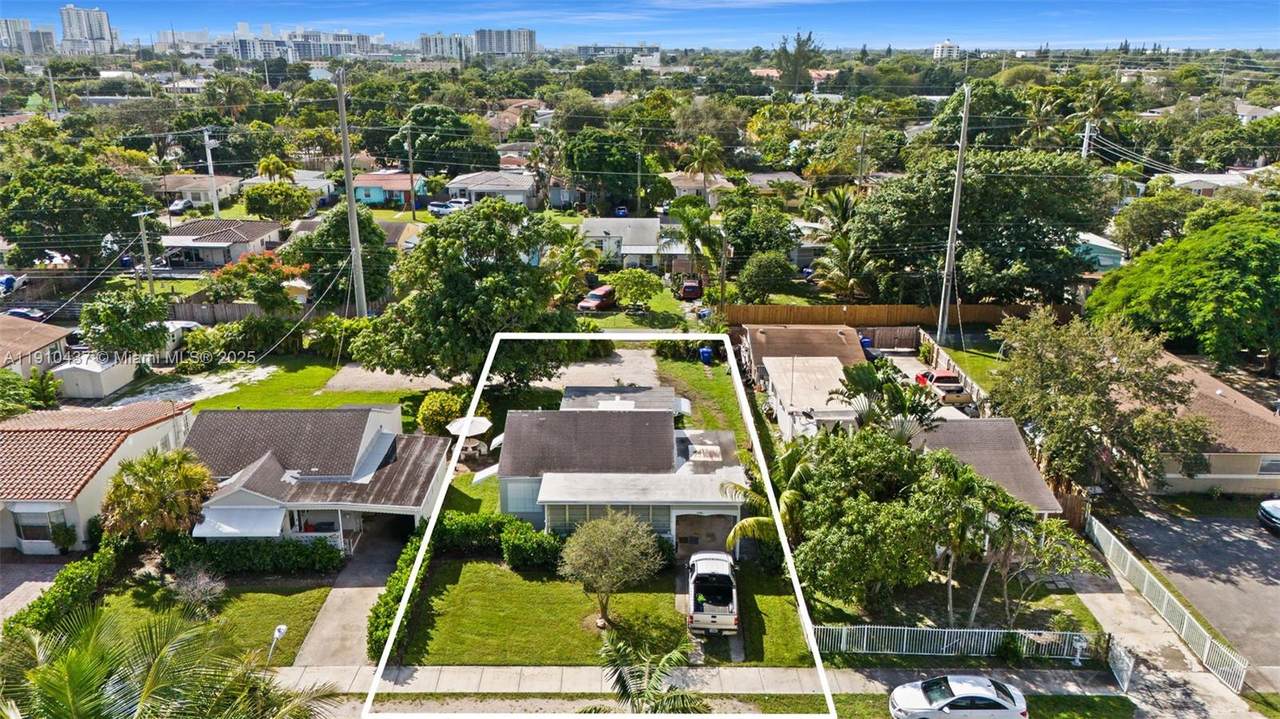 2234 Cleveland St - Photo 1