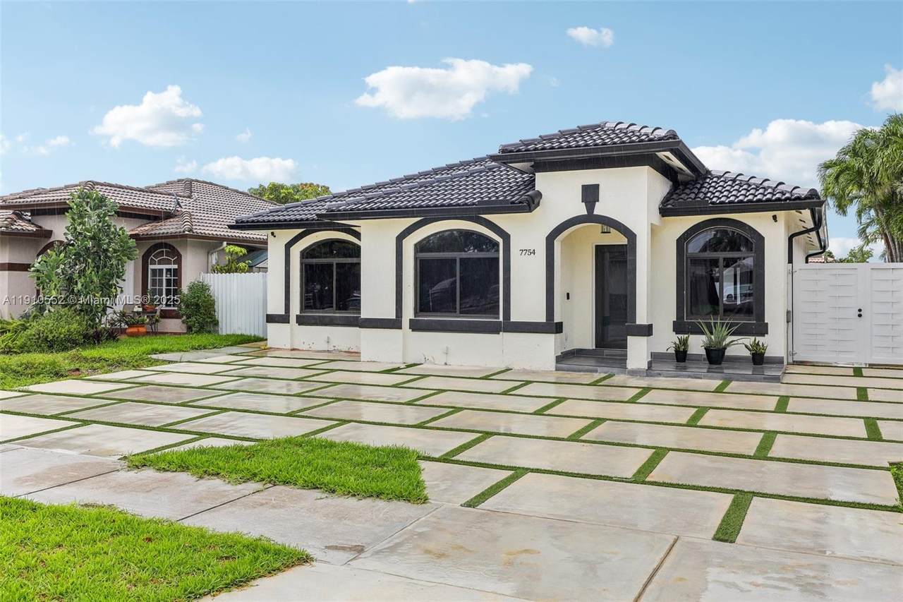 7754 201st Ter - Photo 1