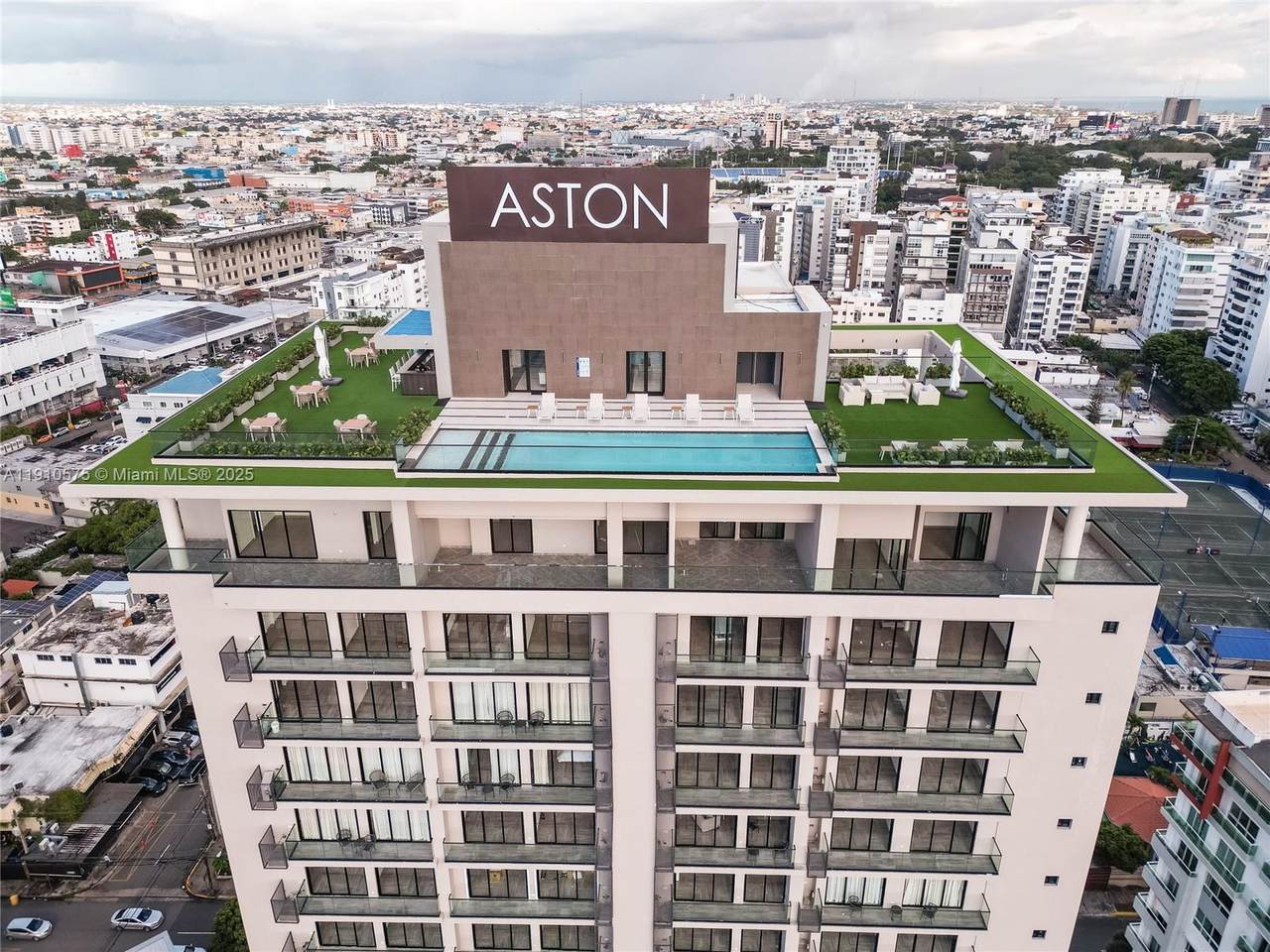 CALLE PROL Gracita Alvarez Santo Domingo - Photo 1