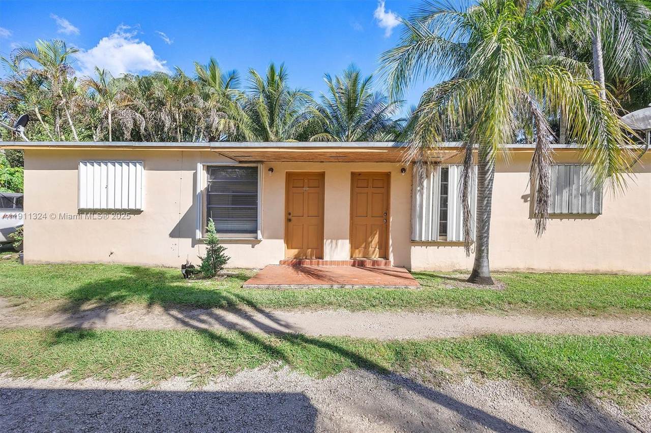 22940 156th Ave - Photo 1