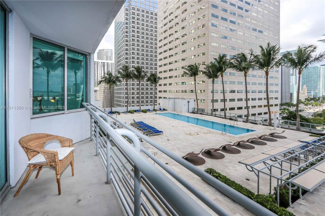 325 Biscayne Blvd - Photo 1