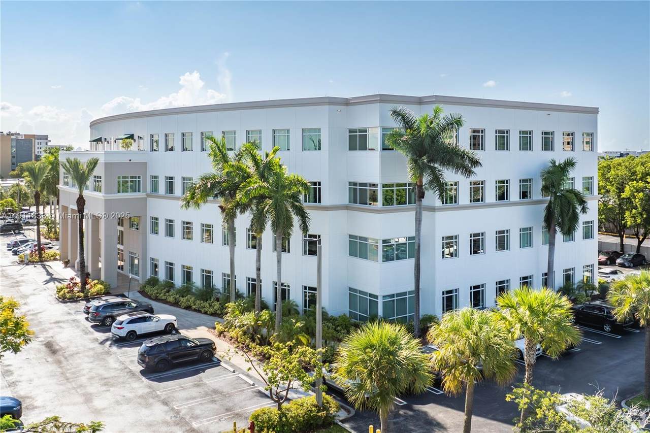 https://bt-photos.global.ssl.fastly.net/miami/1280_boomver_1_A11911838-2.jpg