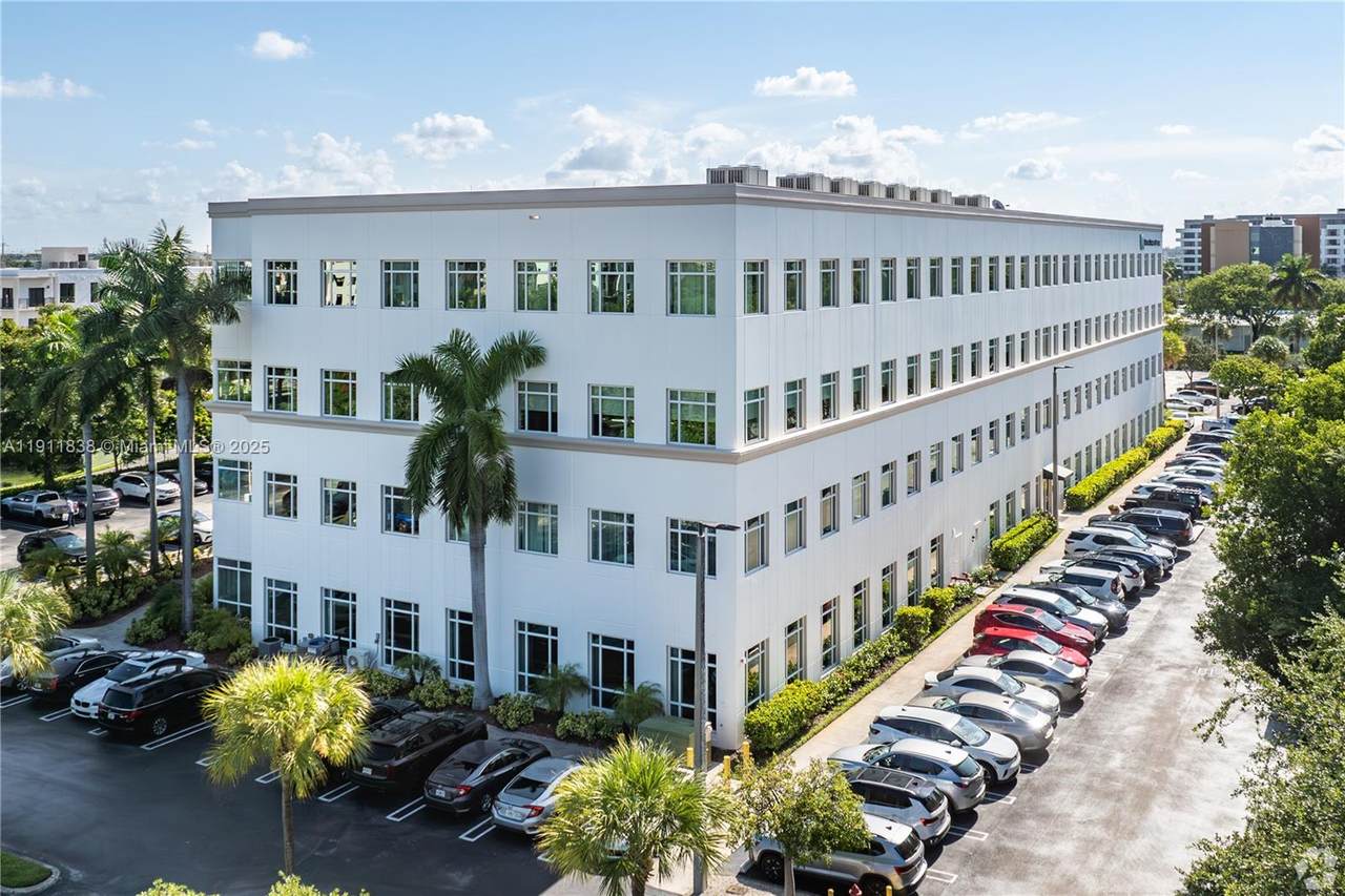https://bt-photos.global.ssl.fastly.net/miami/1280_boomver_1_A11911838-2.jpg