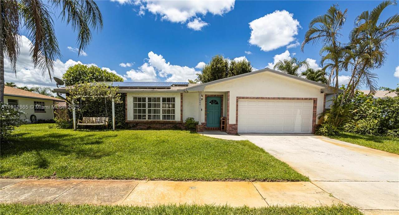 7940 9th St - Photo 1