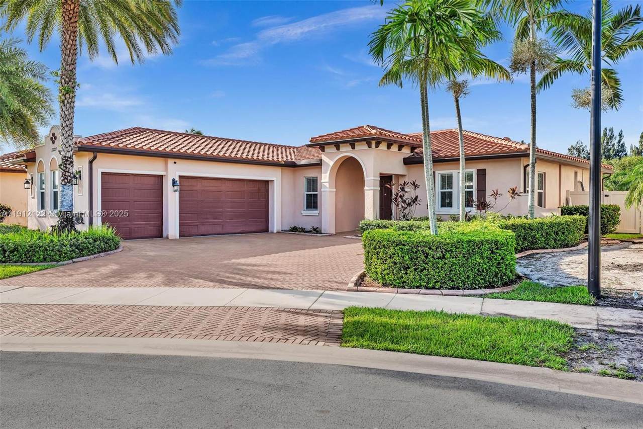 13220 13th St - Photo 1