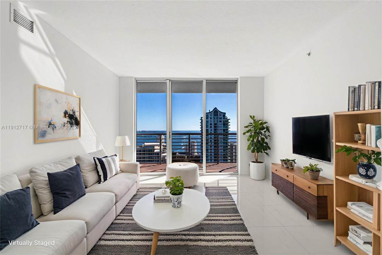 335 Biscayne Blvd - Photo 1