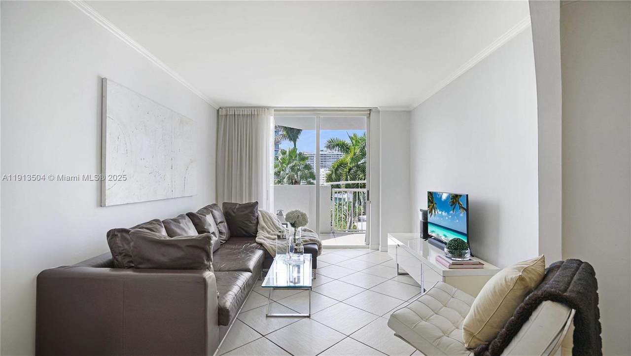 https://bt-photos.global.ssl.fastly.net/miami/1280_boomver_1_A11913504-2.jpg