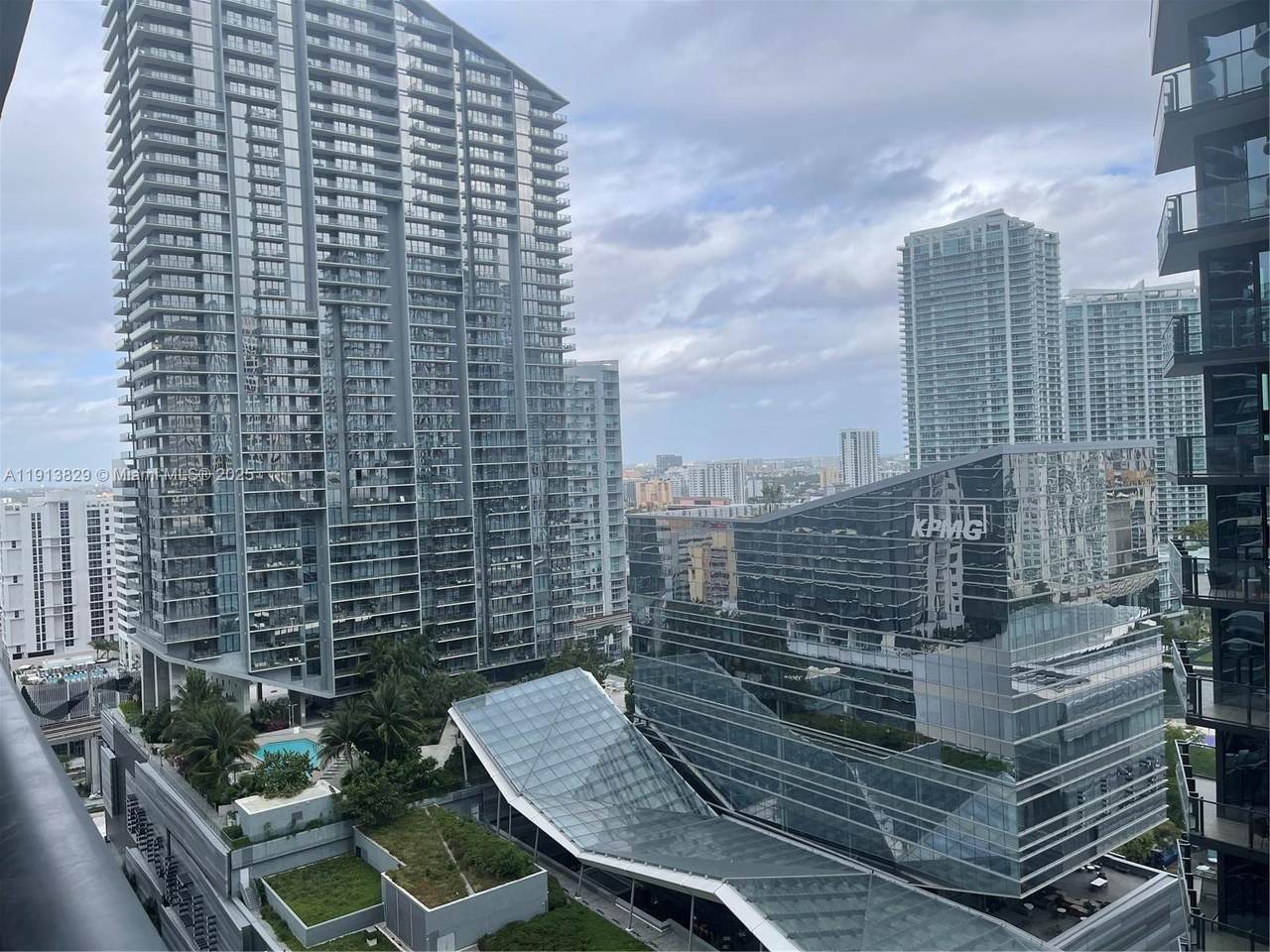 801 Miami Ave - Photo 1