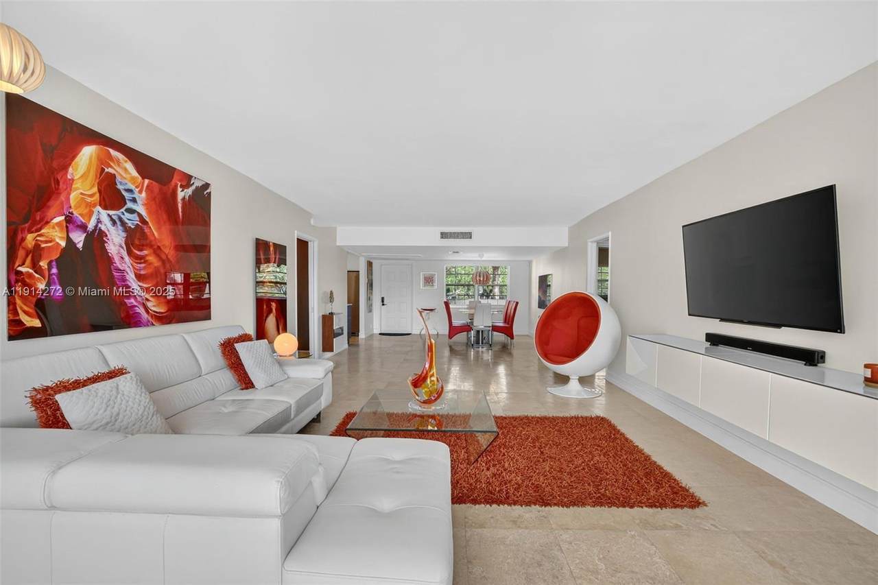 3611 Oaks Clubhouse Dr - Photo 1