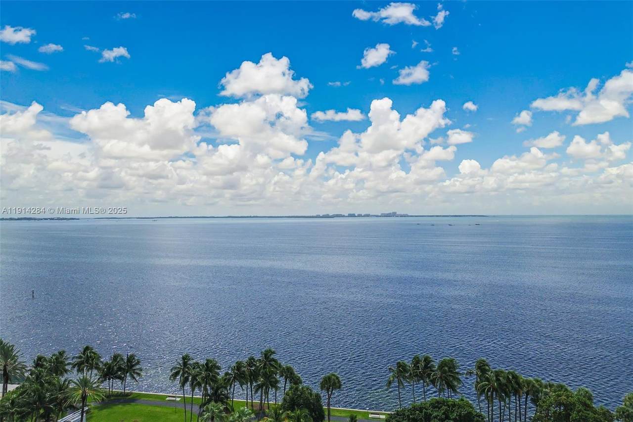 2 Grove Isle Dr - Photo 1
