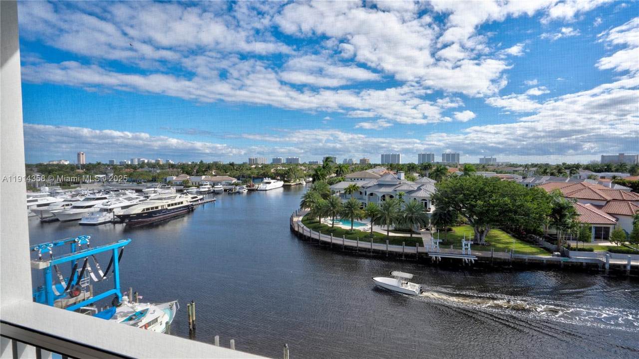 410 Federal Hwy - Photo 1