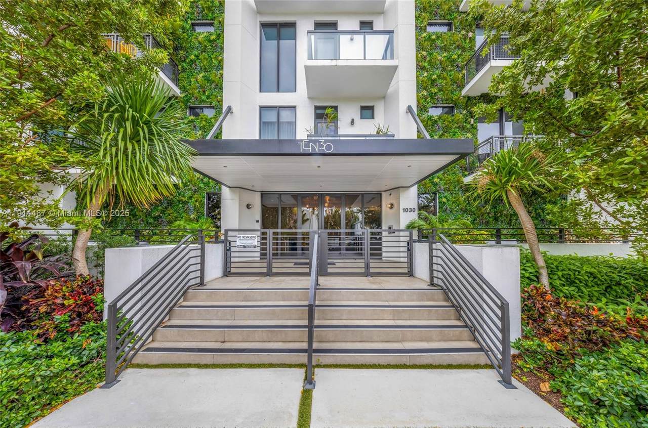 1030 15th St - Photo 1