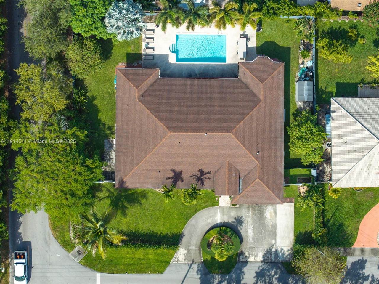 https://bt-photos.global.ssl.fastly.net/miami/1280_boomver_1_A11914511-2.jpg