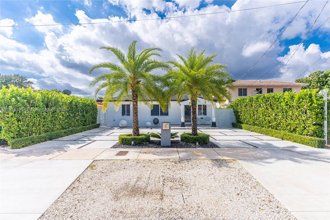 444 64th Ave - Photo 1