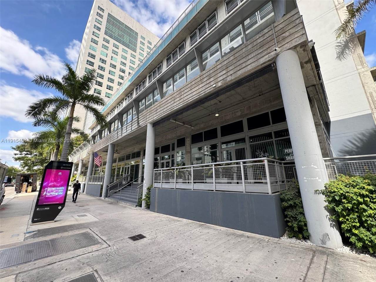 https://bt-photos.global.ssl.fastly.net/miami/1280_boomver_1_A11915404-2.jpg