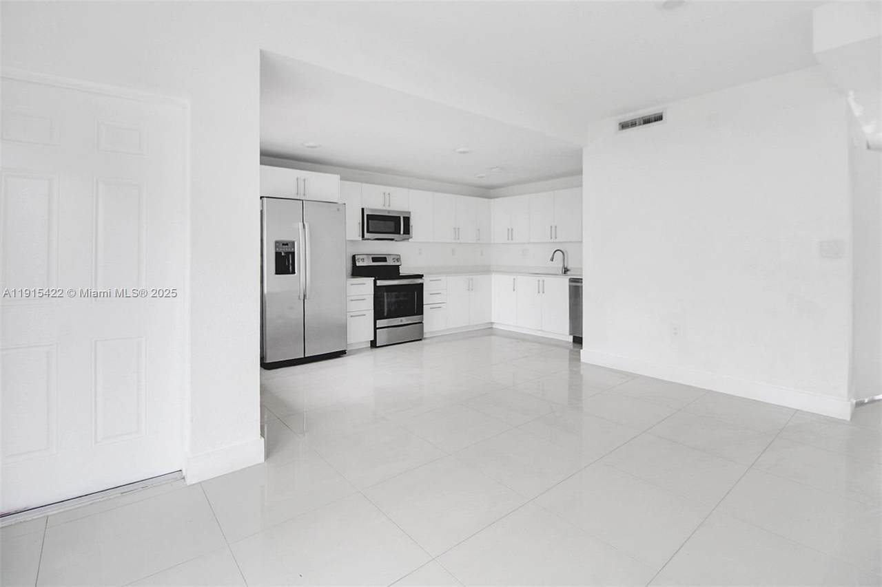 https://bt-photos.global.ssl.fastly.net/miami/1280_boomver_1_A11915422-2.jpg
