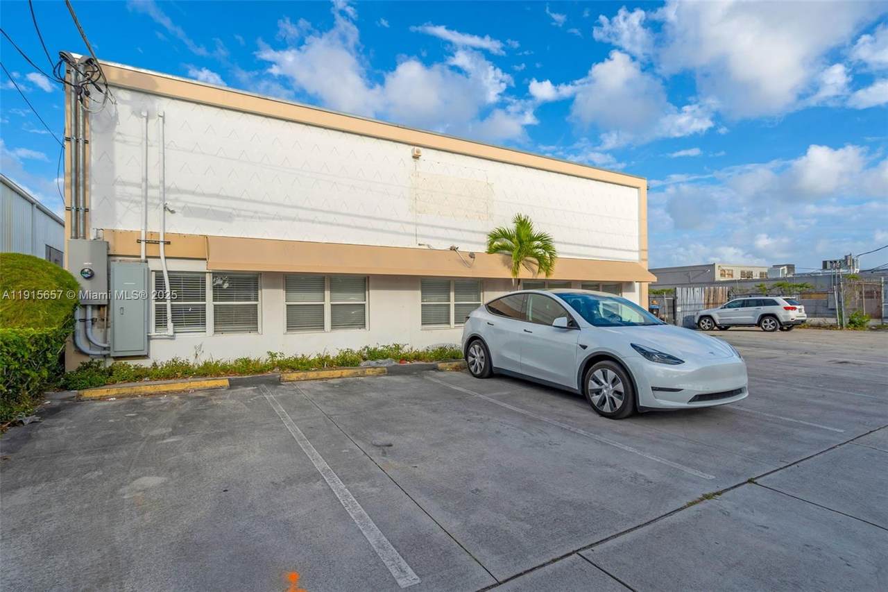 https://bt-photos.global.ssl.fastly.net/miami/1280_boomver_1_A11915657-2.jpg