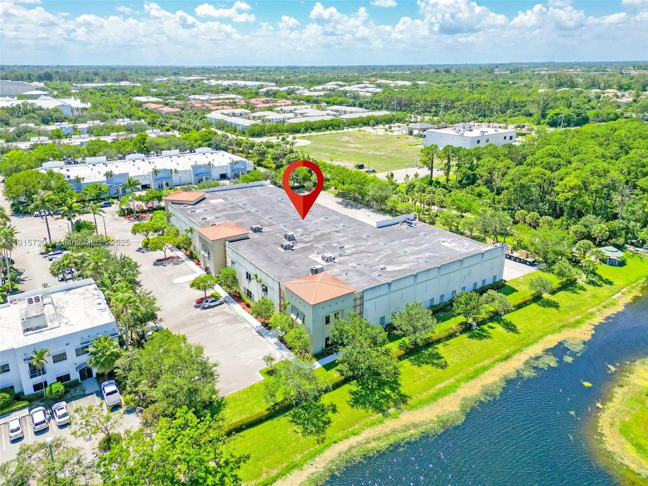 https://bt-photos.global.ssl.fastly.net/miami/1280_boomver_1_A11915720-2.jpg