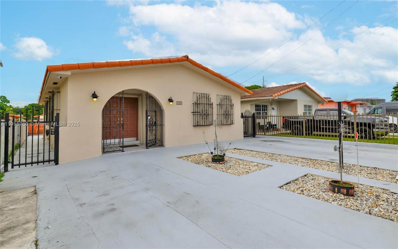 260 60th Ct - Photo 1