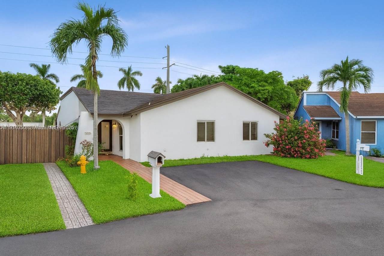 3250 116th Pl - Photo 1