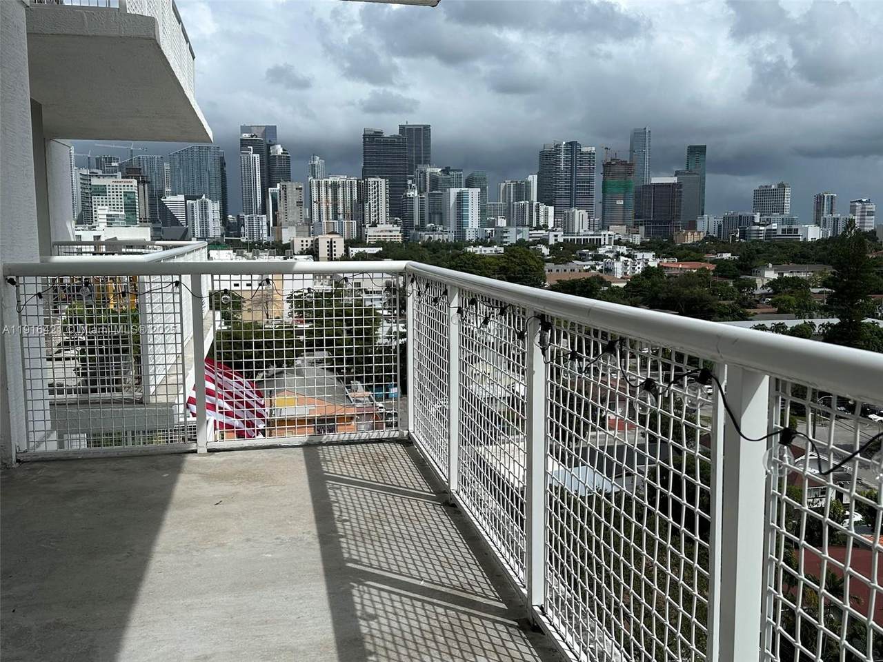 900 8th St - Photo 1