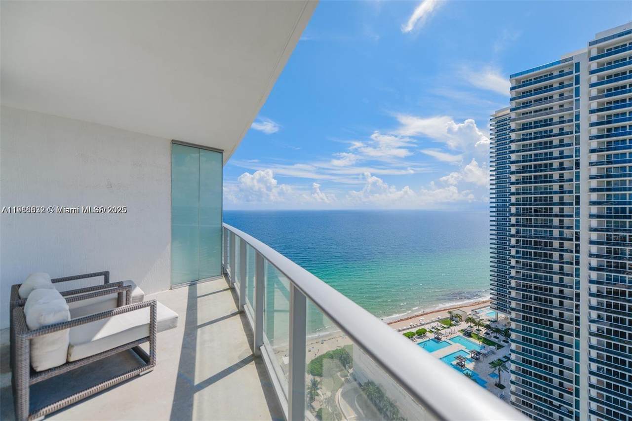 4111 Ocean Dr - Photo 1