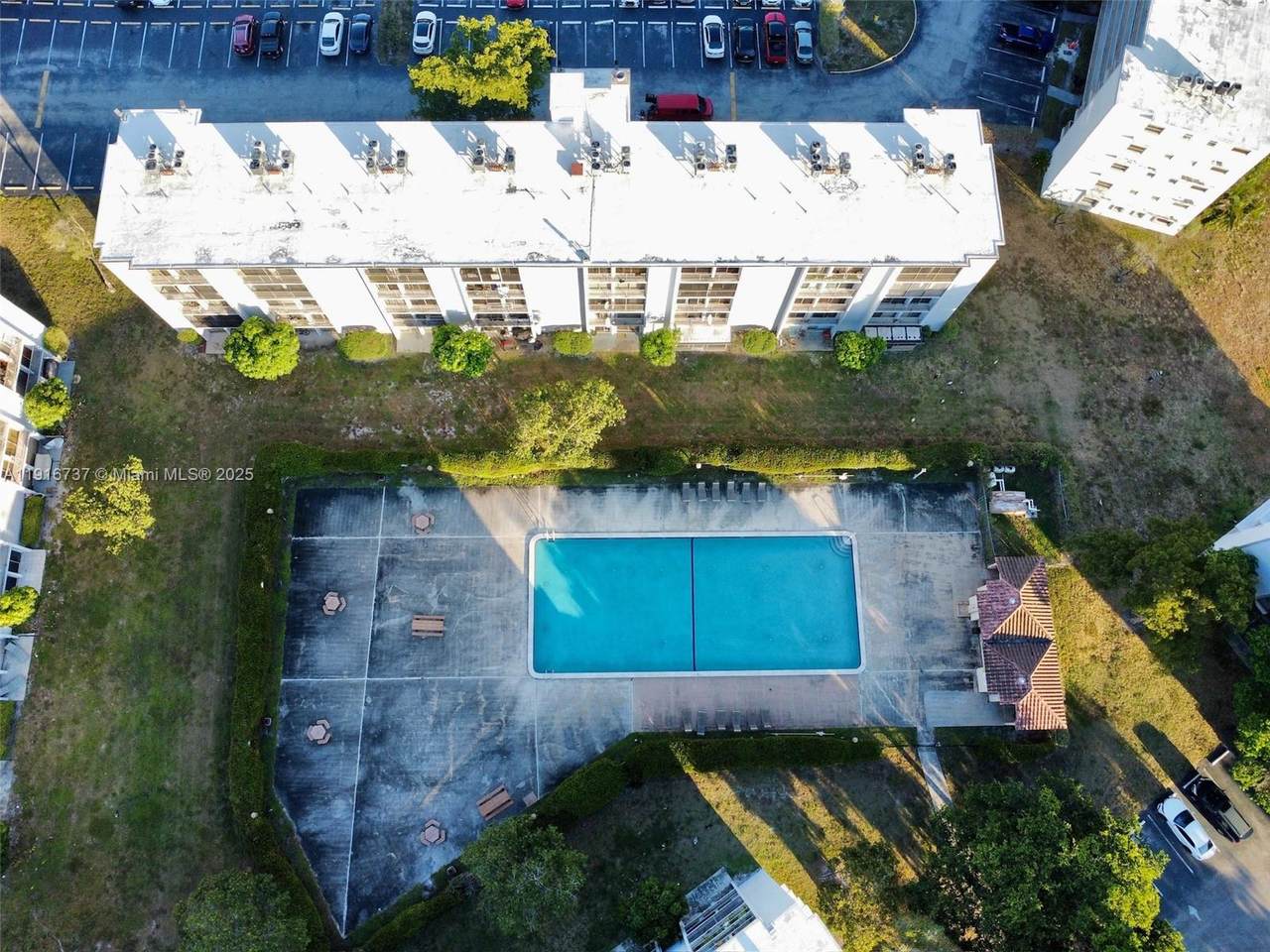 https://bt-photos.global.ssl.fastly.net/miami/1280_boomver_1_A11916737-2.jpg