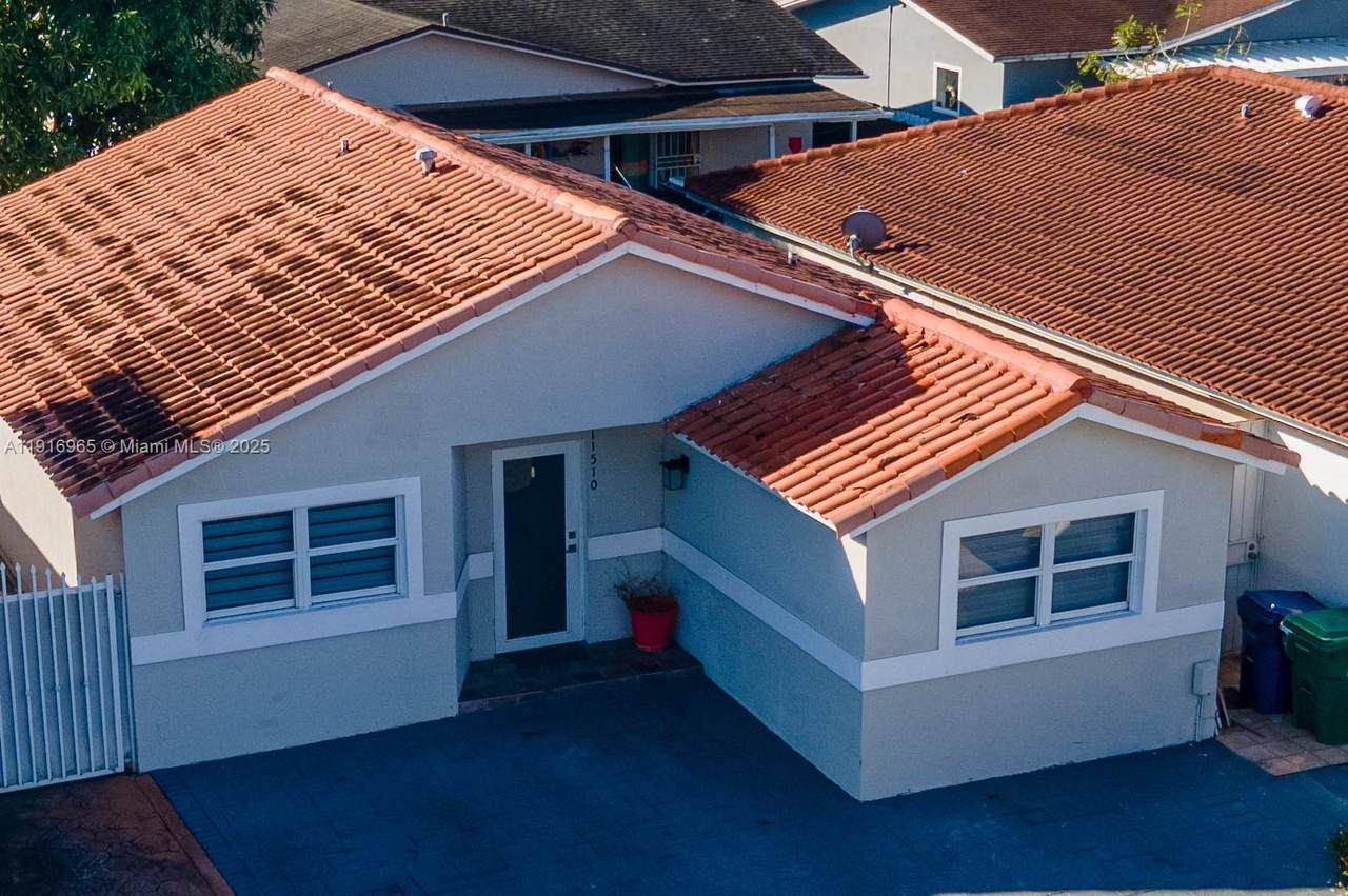 11510 7th St - Photo 1