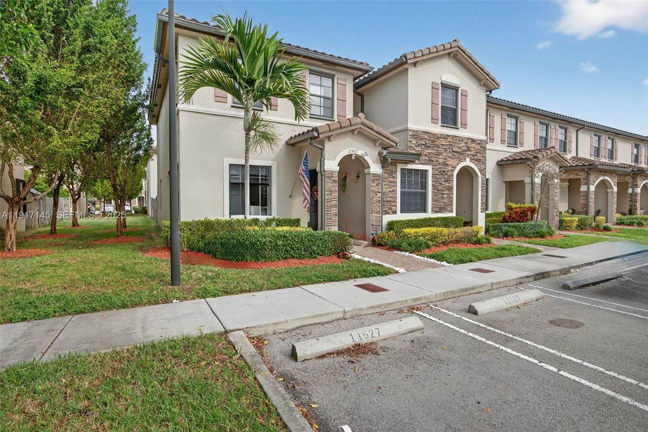 https://bt-photos.global.ssl.fastly.net/miami/1280_boomver_1_A11917145-2.jpg