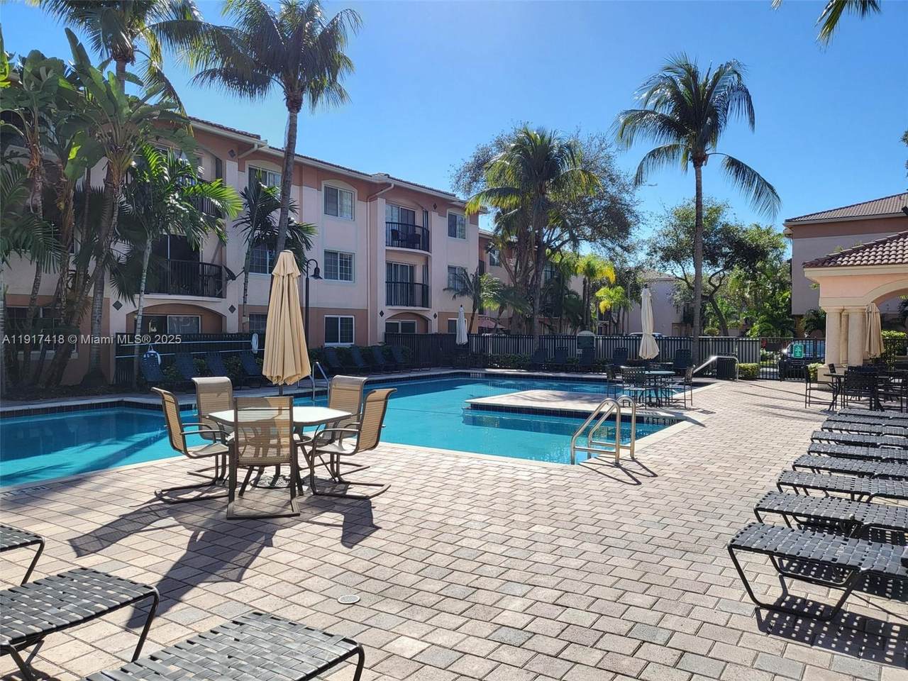 https://bt-photos.global.ssl.fastly.net/miami/1280_boomver_1_A11917418-2.jpg