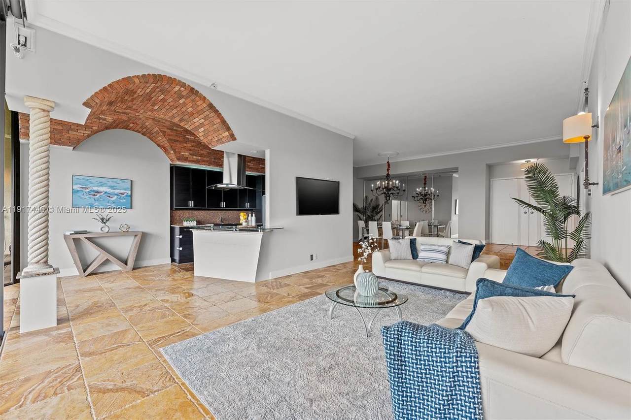 1900 Consulate Pl - Photo 1