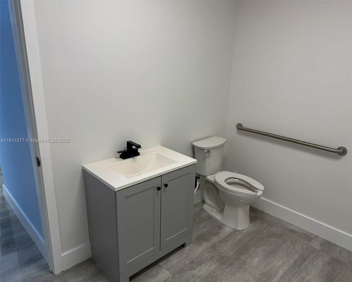 https://bt-photos.global.ssl.fastly.net/miami/orig_boomver_1_A11917477-2.jpg