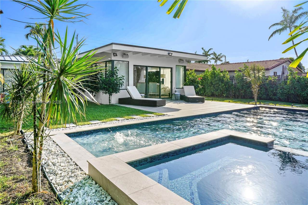 1625 Daytonia Rd - Photo 1