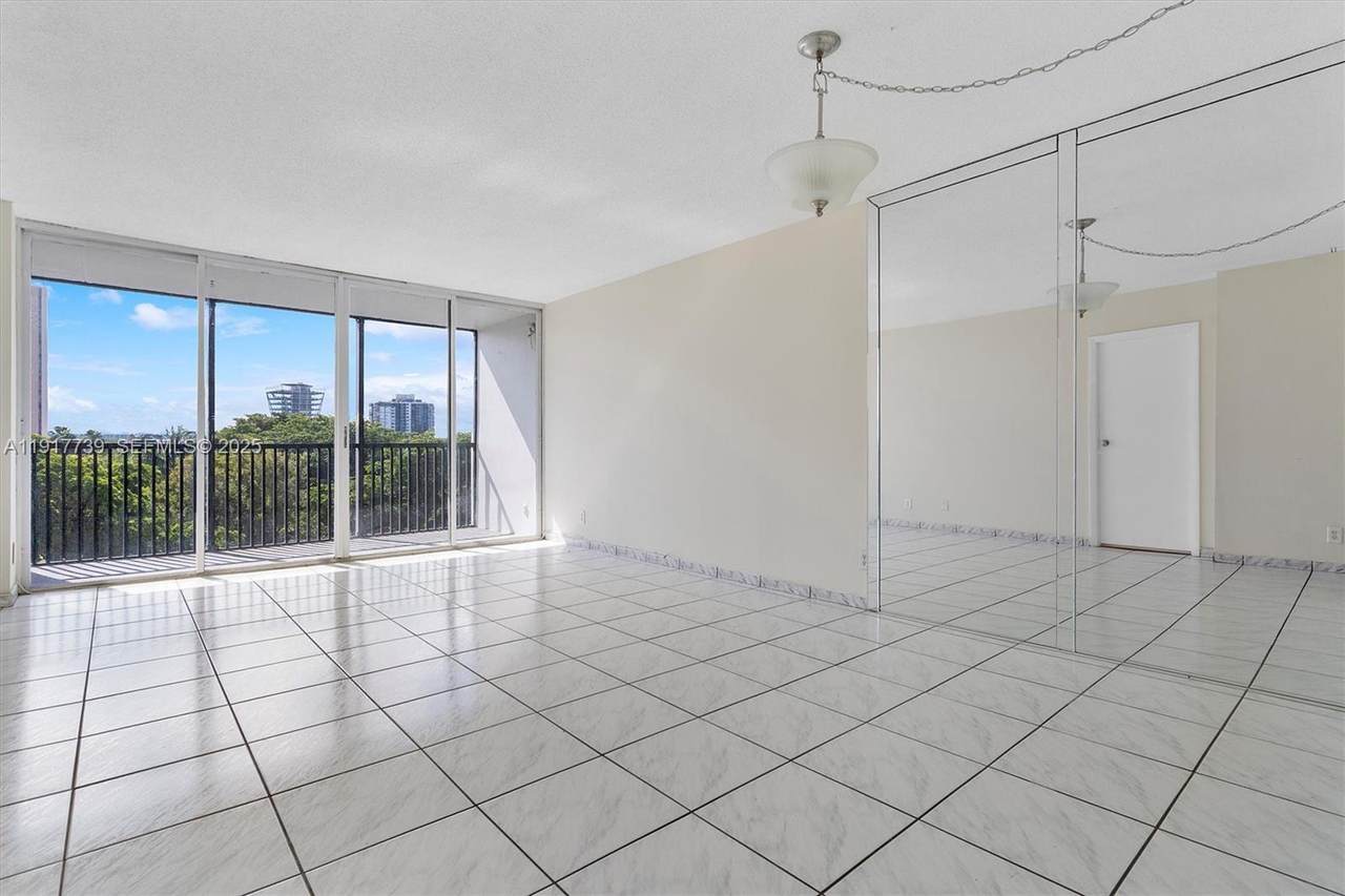 https://bt-photos.global.ssl.fastly.net/miami/1280_boomver_1_A11917739-2.jpg