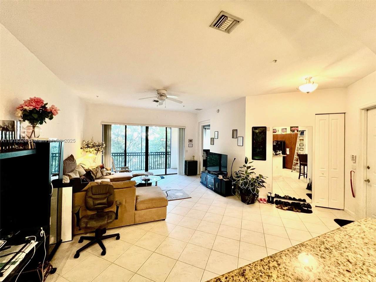 https://bt-photos.global.ssl.fastly.net/miami/1280_boomver_1_A11918324-2.jpg