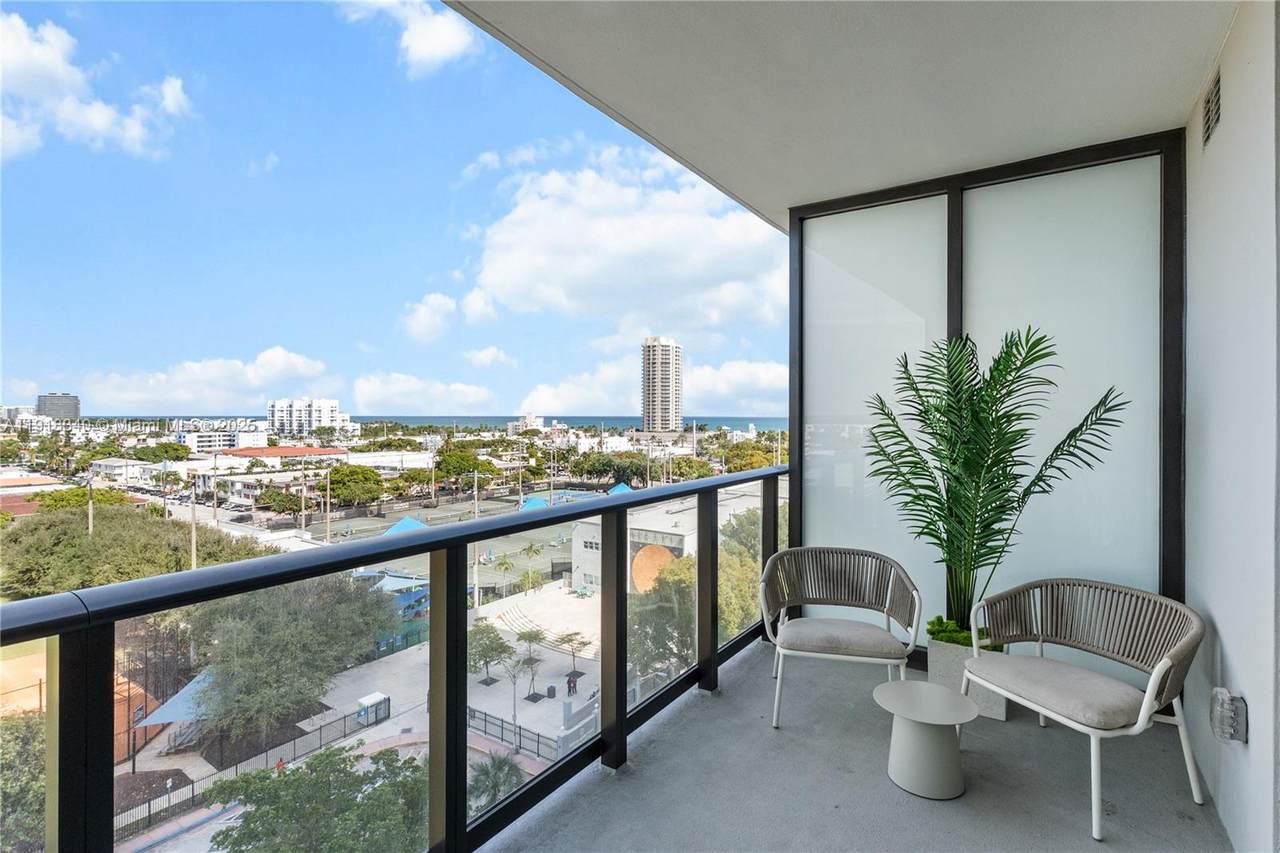https://bt-photos.global.ssl.fastly.net/miami/1280_boomver_1_A11918340-2.jpg