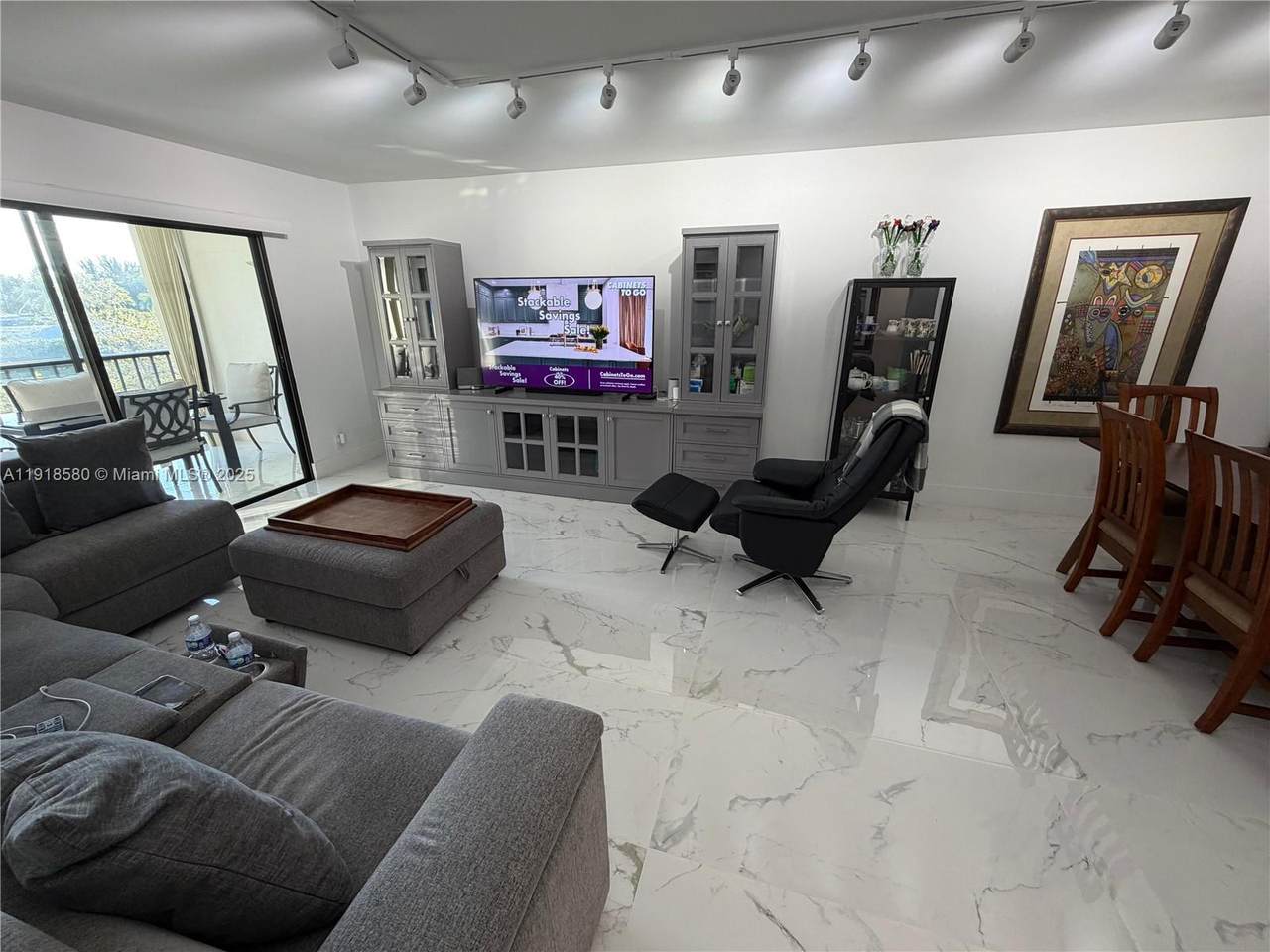 7290 Kinghurst Dr - Photo 1