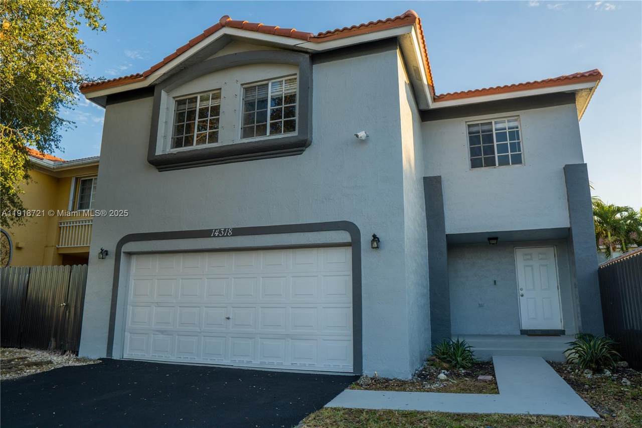 14318 176th Ter - Photo 1