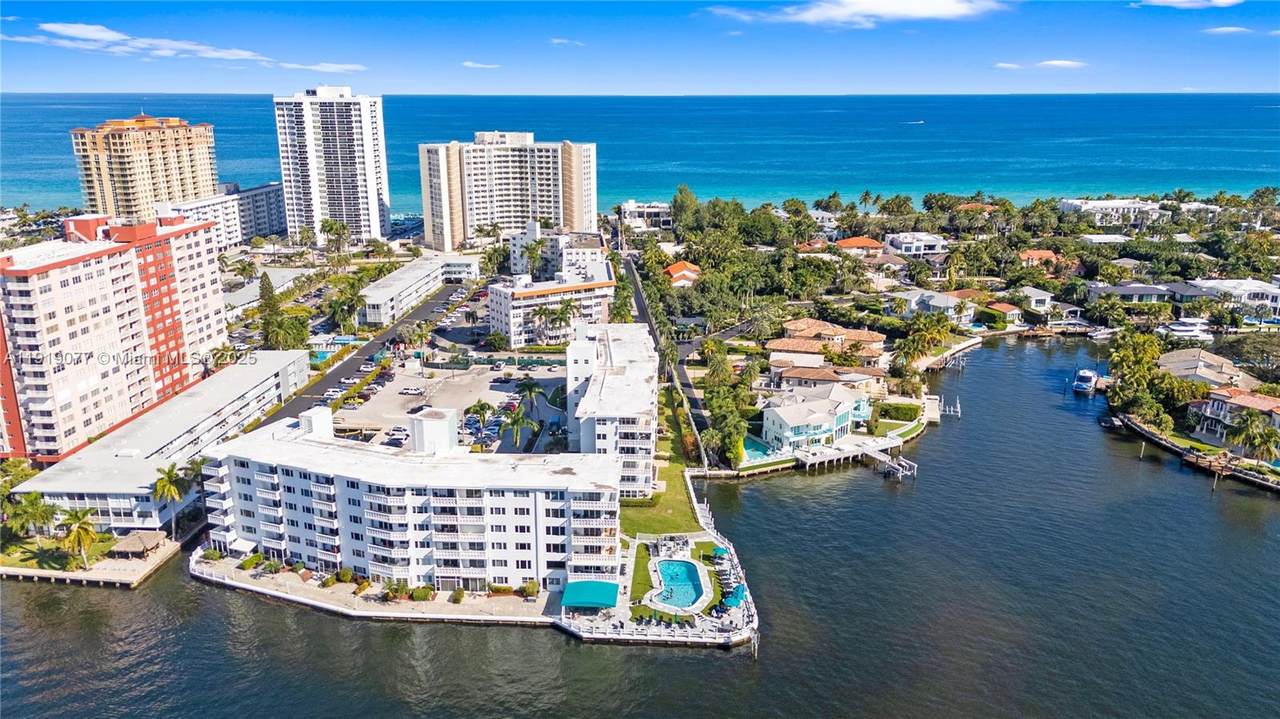 3209 Ocean Dr - Photo 1