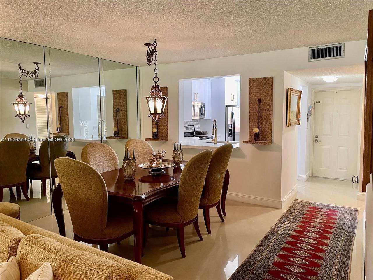 https://bt-photos.global.ssl.fastly.net/miami/1280_boomver_1_A11919144-2.jpg