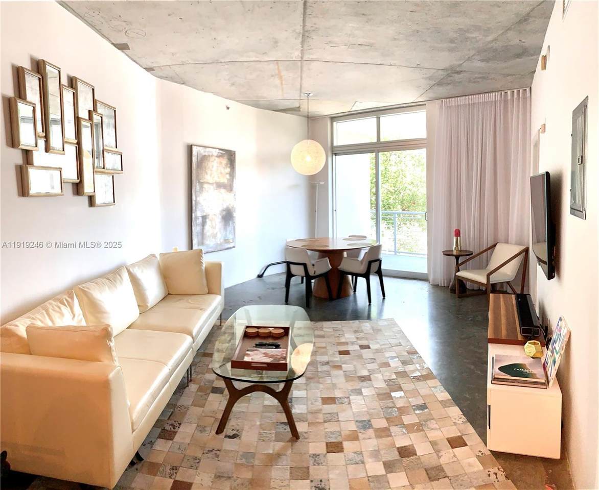 2001 Meridian Ave - Photo 1