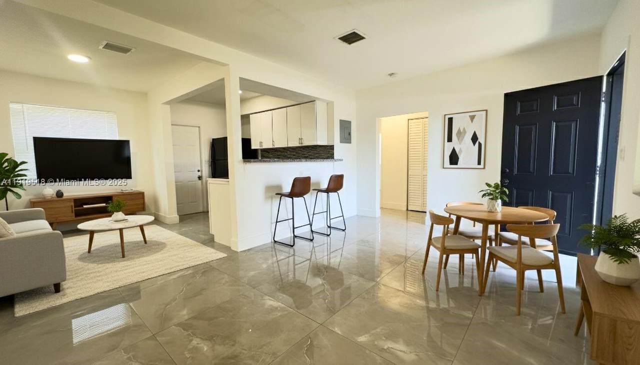 720 82nd St - Photo 1