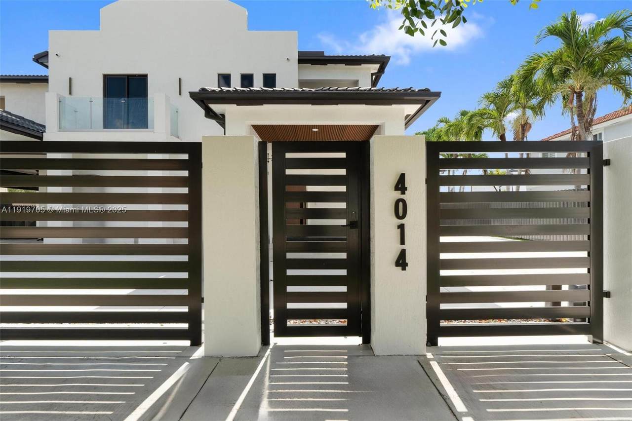 4014 144th Pl - Photo 1